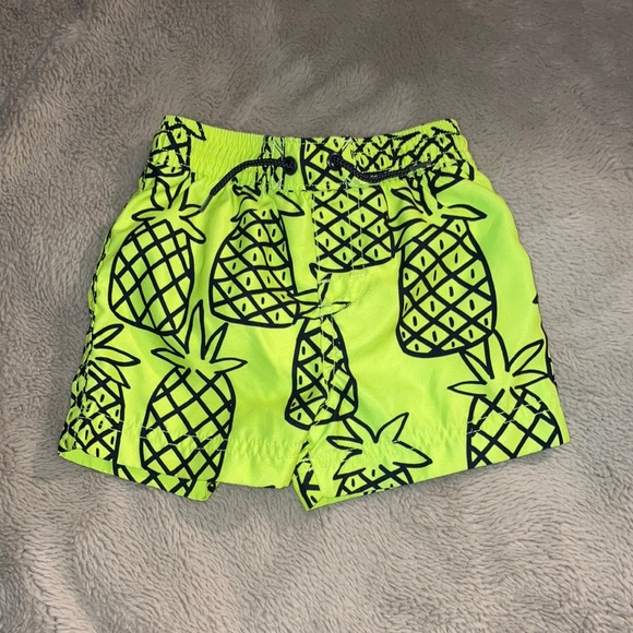 🎉4 for $20 Tea Collection Swim Trunks, 6-9 months - Picture 1 of 4